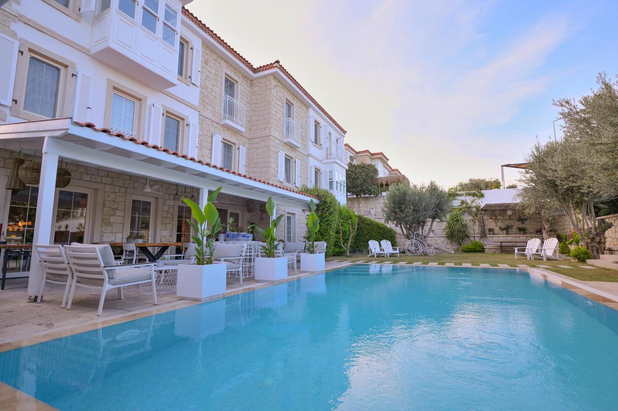 Peremere Alacati Otel المظهر الخارجي الصورة